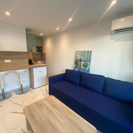 Saint-Raphaël Appartement Face Mer Et Port Santa Lucia Climatise Et Wifi מראה חיצוני תמונה