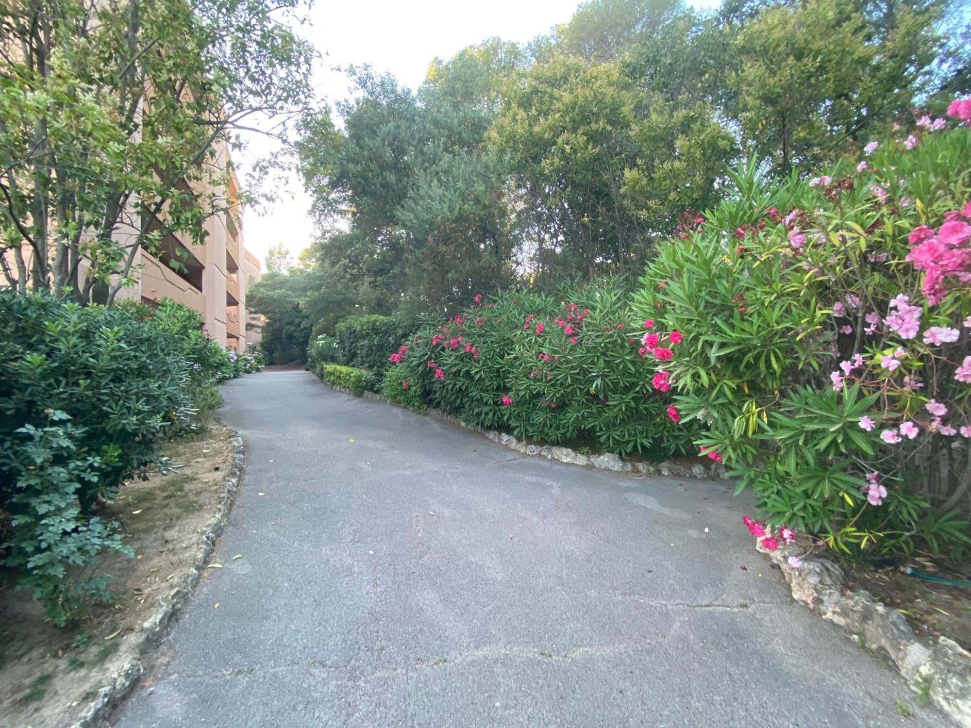 Saint-Raphaël Appartement Face Mer Et Port Santa Lucia Climatise Et Wifi מראה חיצוני תמונה